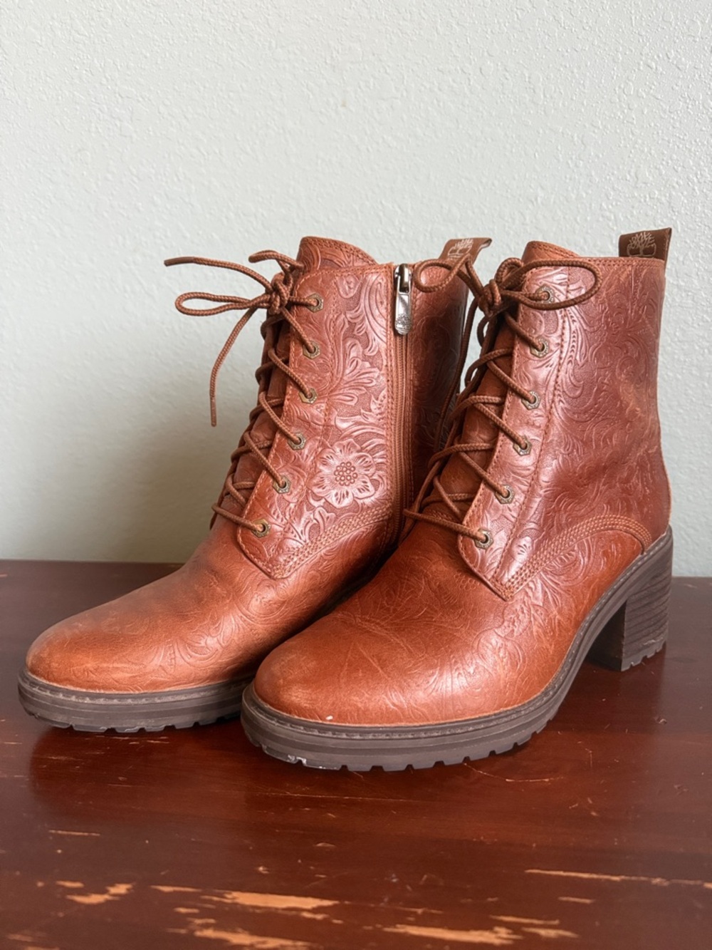 Timberland Women's Embossed Lace-Up Leather Ankle Boots - Cognac Brown